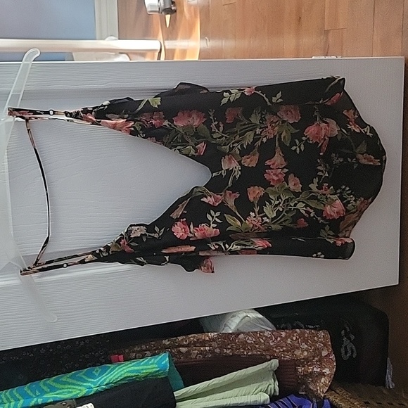 Reformation Top - Picture 2 of 5